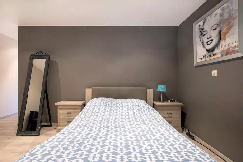 Homestay Entertaining Studio